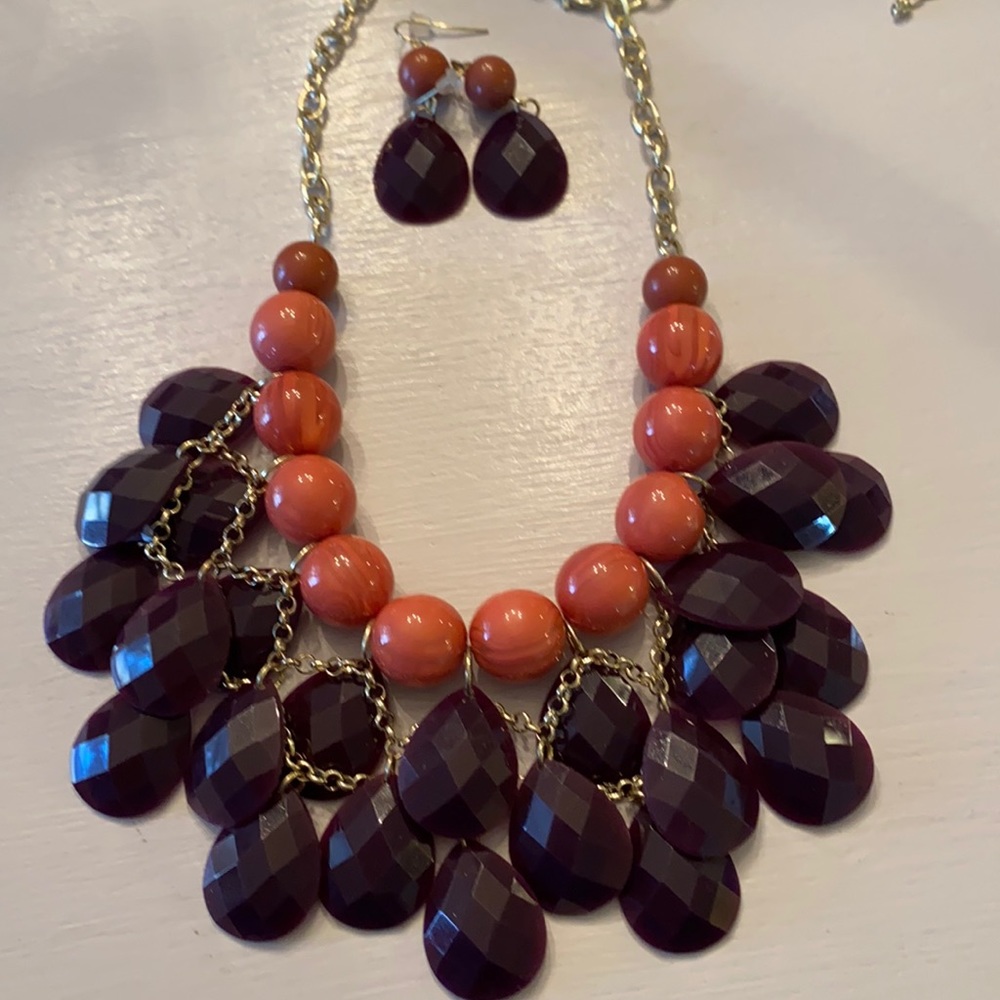 Plum and peach bib necklace with matching earrings